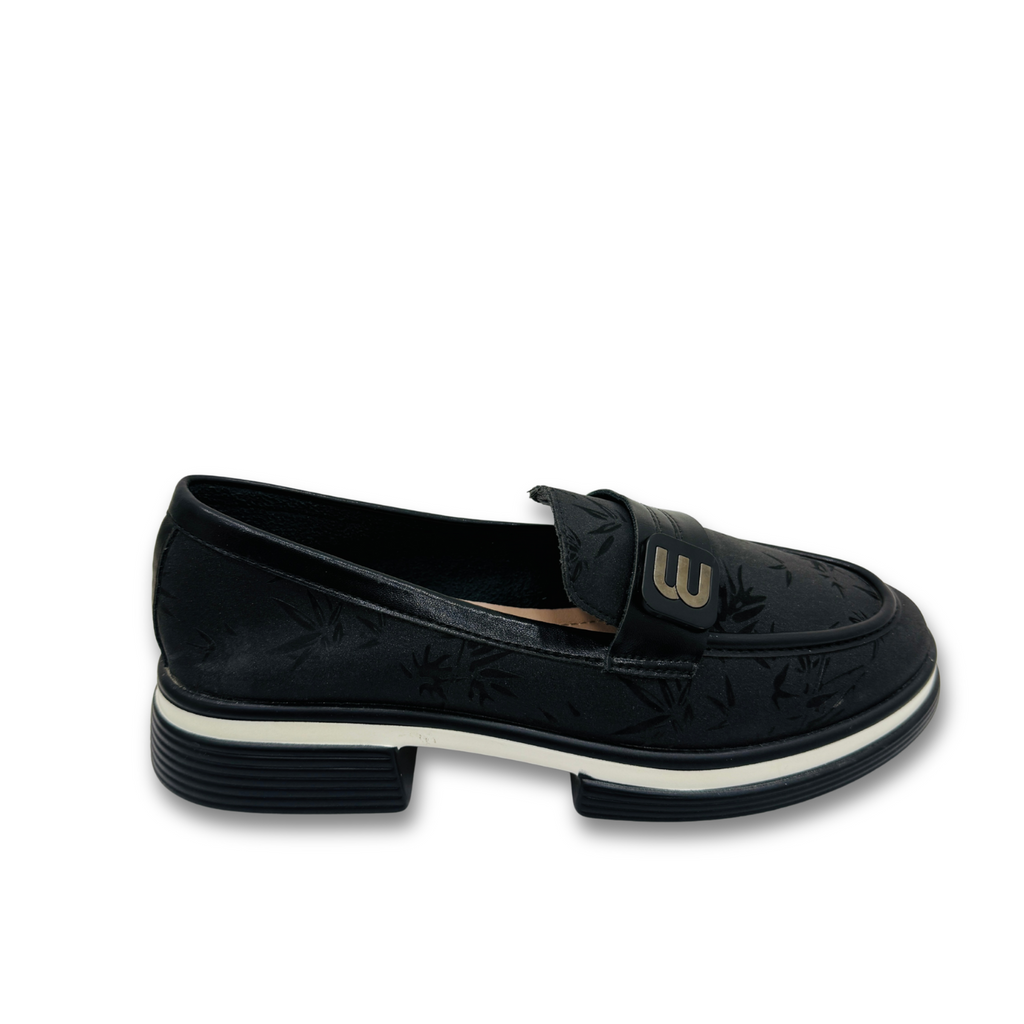 Black Floral Print Solid Loafer Casual