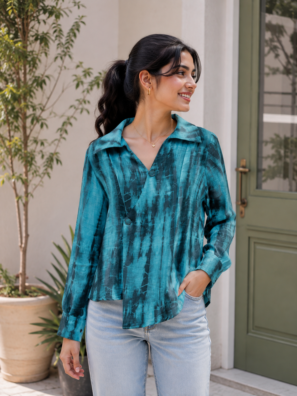 Printed Top Sky  Blue and Charcoal tone.